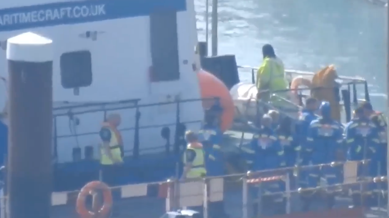 Dramatic English Channel rescue underway with up to 60 migrants in water