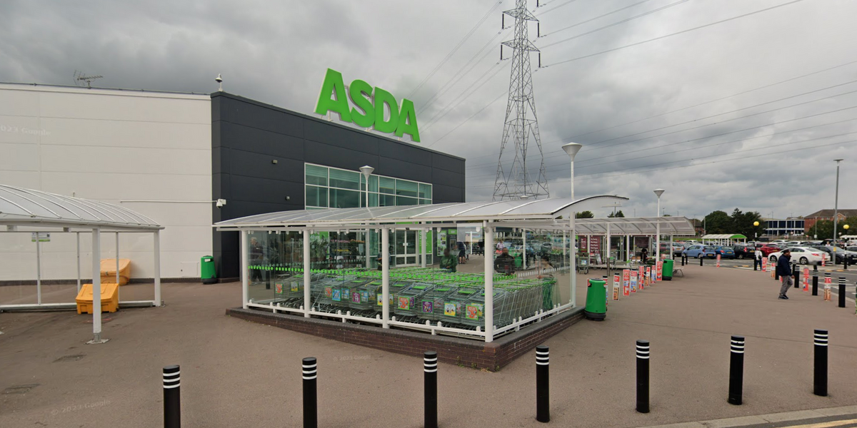 NextImg:Asda row gets out of hand after shopper punches fellow customer in the face