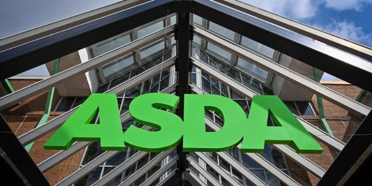 NextImg:Asda delights shoppers as it brings back £39 sell-out garden furniture - in stores now