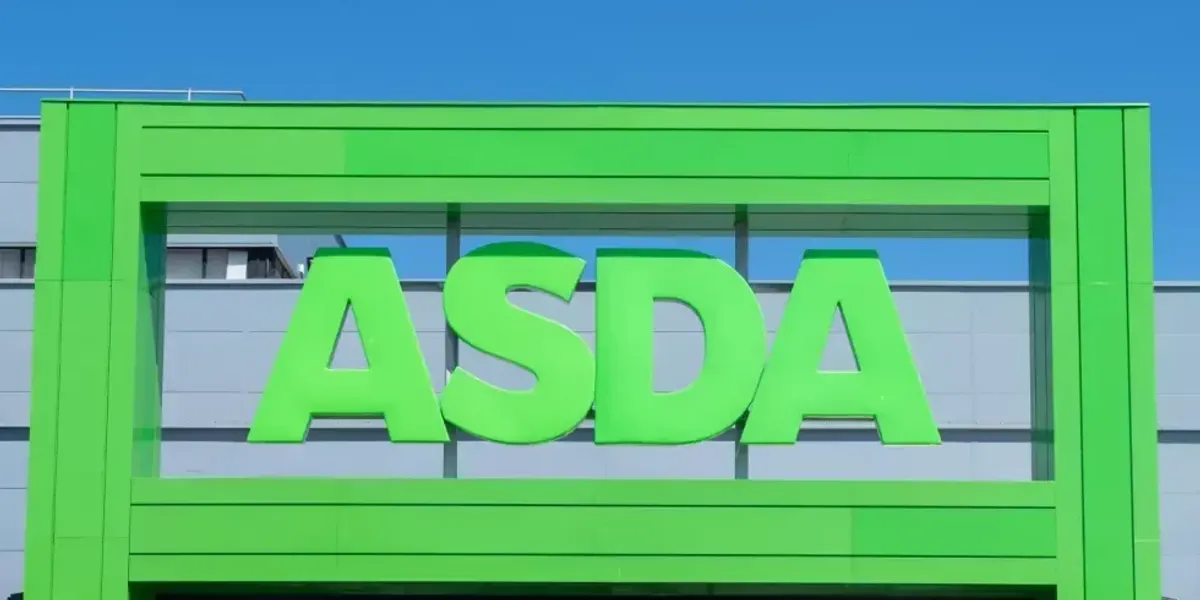 NextImg:Asda slashes prices on nearly 1,000 products in aggressive pre-Christmas push