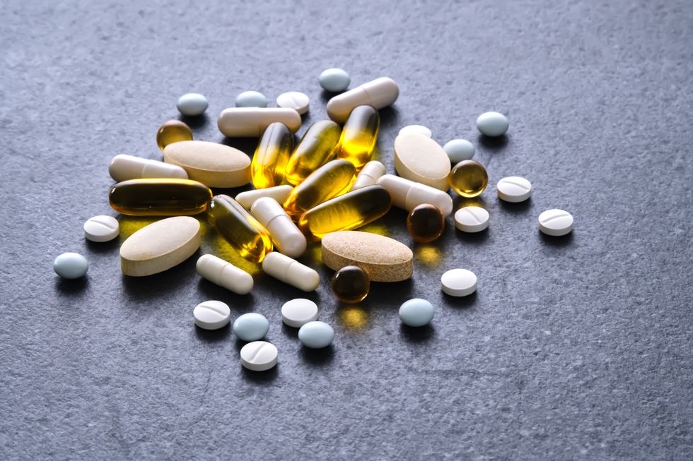 ASSORTMENT OF SUPPLEMENTS