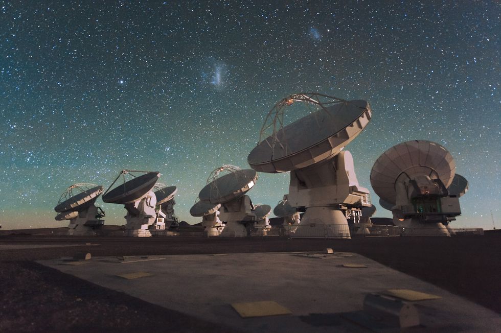 Atacama Large Millimeter/sub-millimeter Array