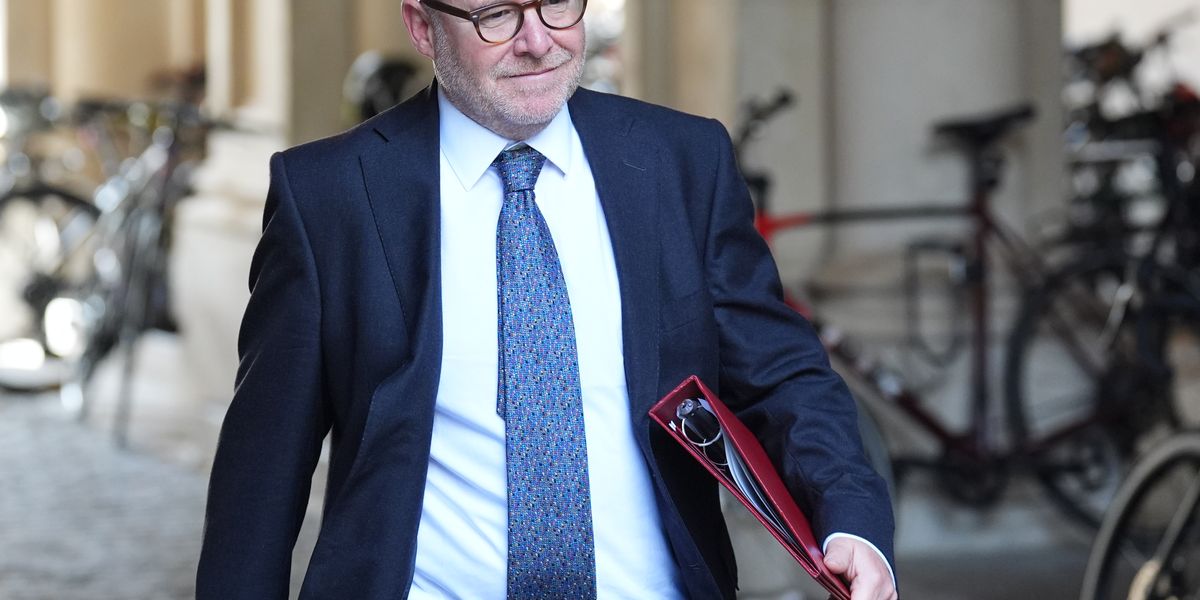 Lord Hermer wades into row over Ramadan public prayer as he slams Kemi Badenoch Lord Hermer wades into row over Ramadan public prayer as he slams Kemi Badenoch