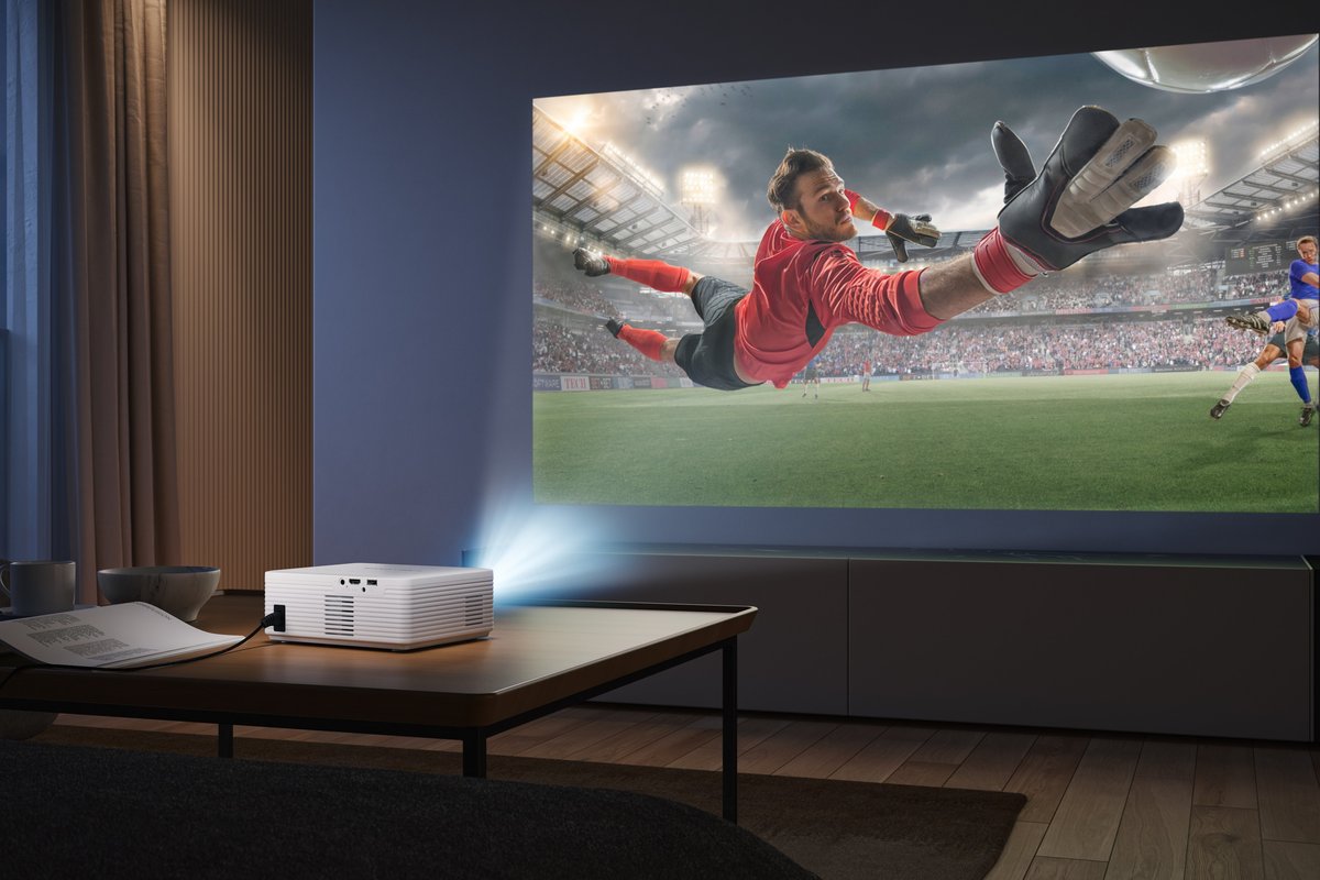 Aurzen Roku TV smart projector