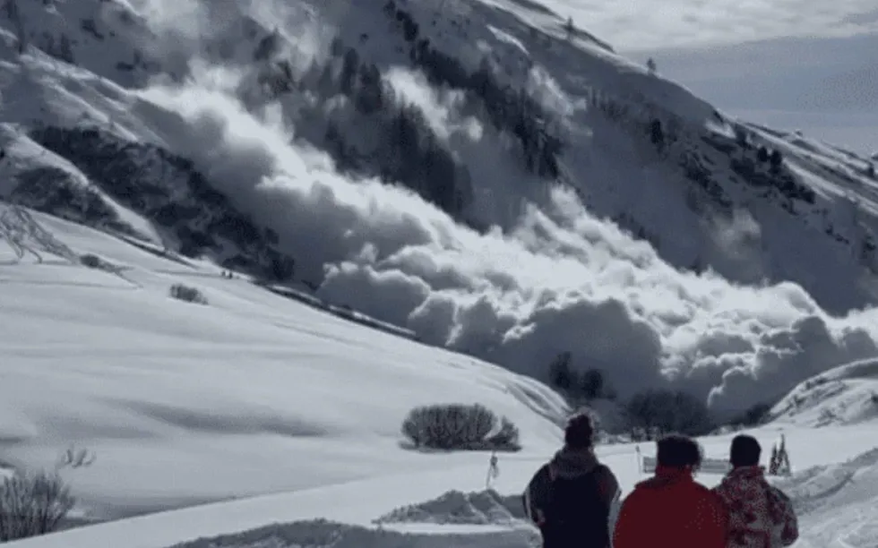 Avalanche in Val d\u2019Is\u00e8re