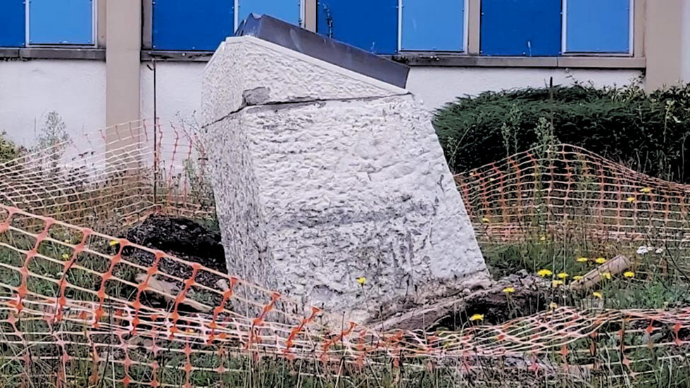 Avon Tyres Company memorial