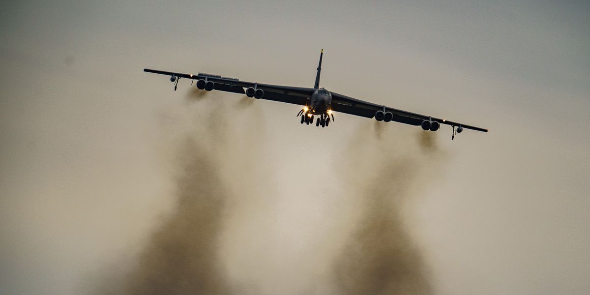 NextImg:Delta Airlines flight forced into emergency 'go-around' to avoid mid-air collision with B-52 bomber
