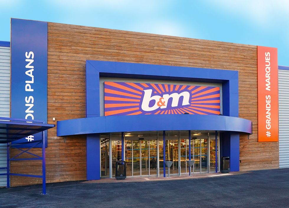 B&M