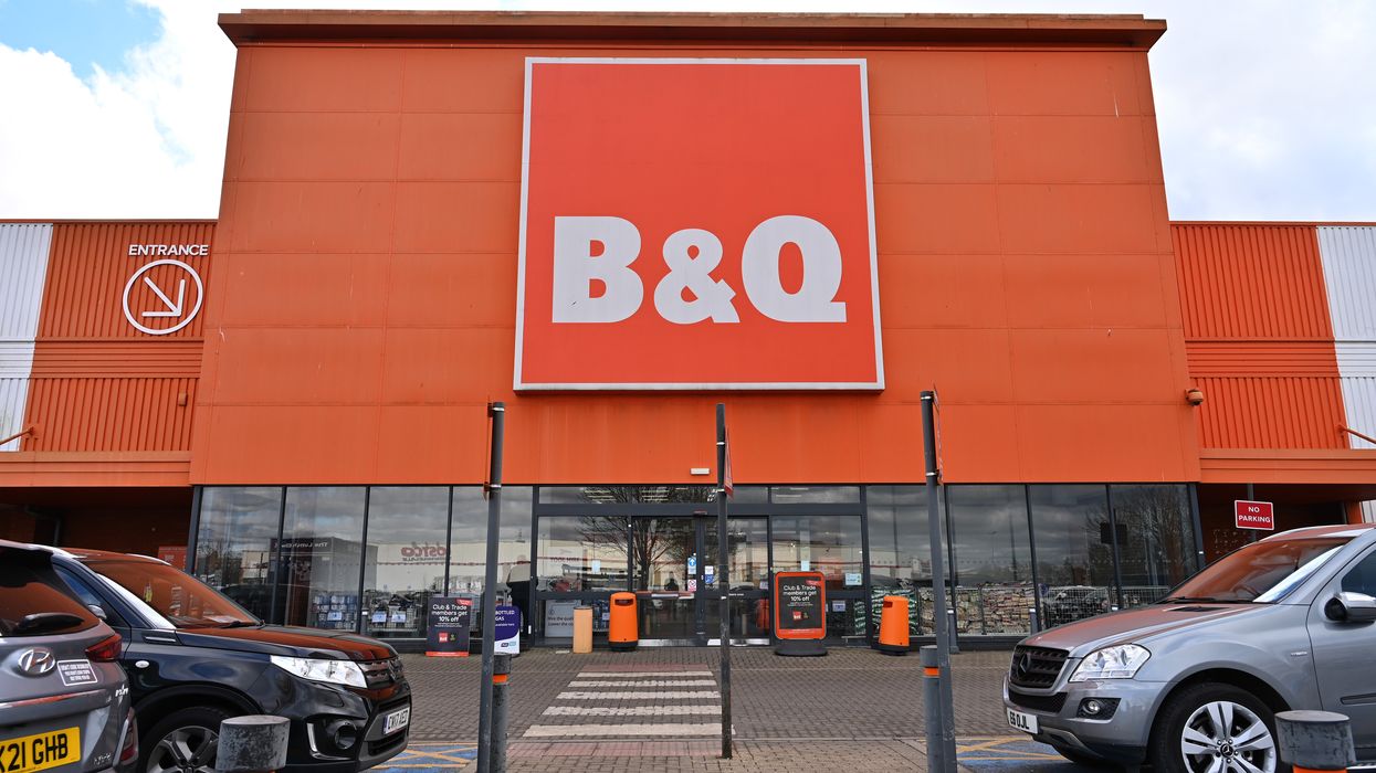 B&Q store