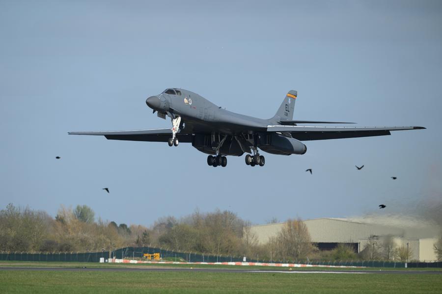 B1 Bomber takes off from RAF Fairford