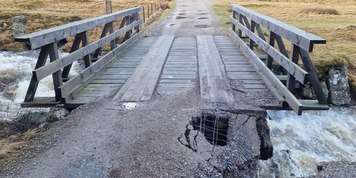 Royal Family residence forced to issue statement after bridge collapses Royal Family residence forced to issue statement after bridge collapses