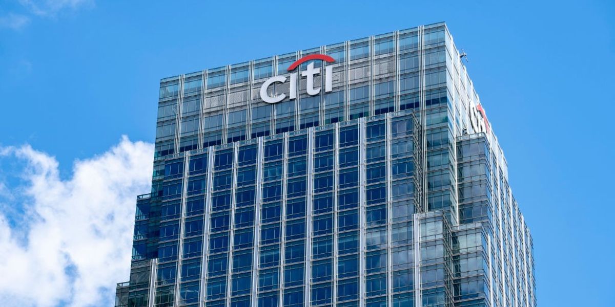 Debanking saga spills into US as customers fume over closure of bank accounts Debanking saga spills into US as customers fume over closure of bank accounts