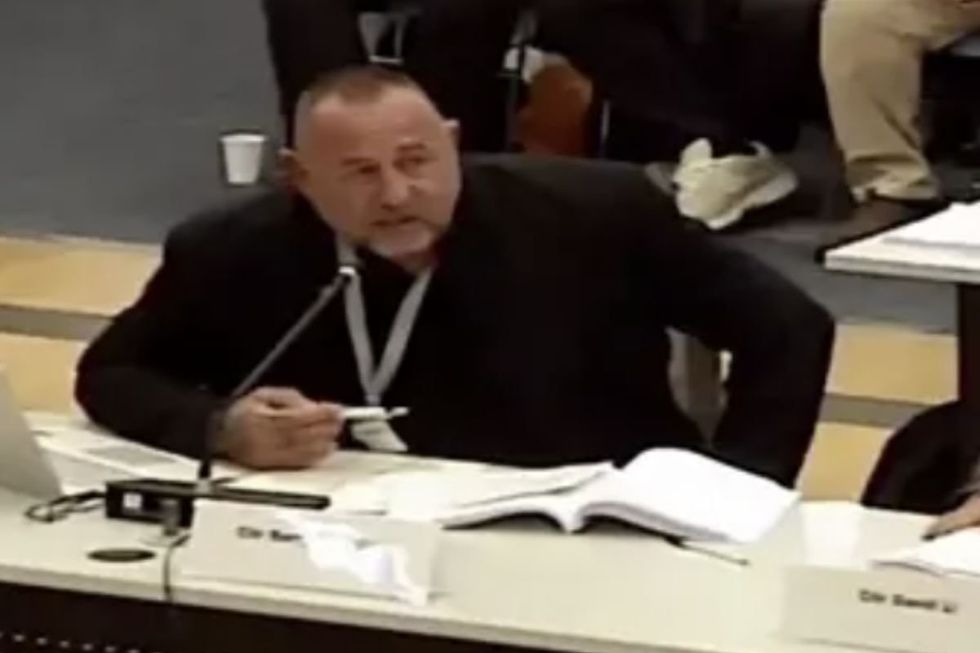 Barry Saunders, who sits as the Conservative councillor for Falconwood & Welling on Bexley Borough Council, alleged decapitated felines as a problem experienced in the area while discussing controversial plans for a new Go Ape adventure playground in the Grade II-listed Danson Park