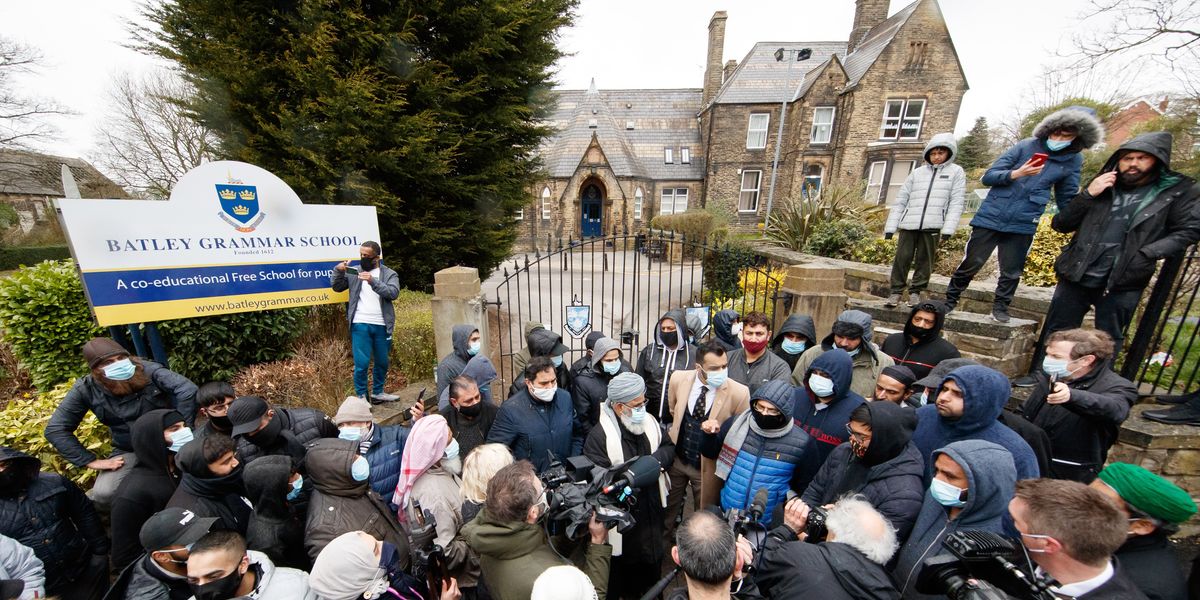 NextImg:POLL OF THE DAY: Should the Batley school teacher receive compensation? VOTE HERE