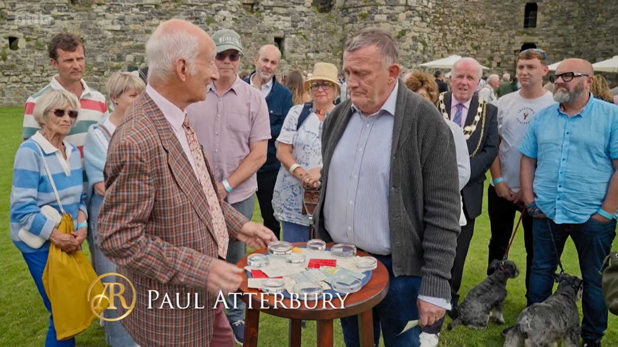 BBC Antiques Roadshow: Paul Atterbury