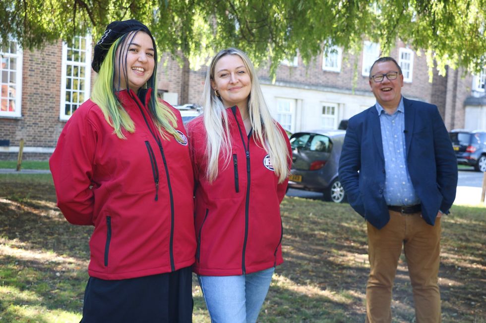 BBC Bargain Hunt's Mark Stacey (right)