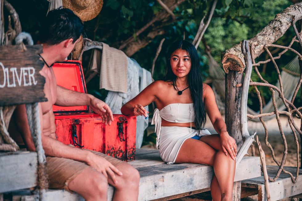 BBC Stranded on Honeymoon Island: Taniae and Oliver