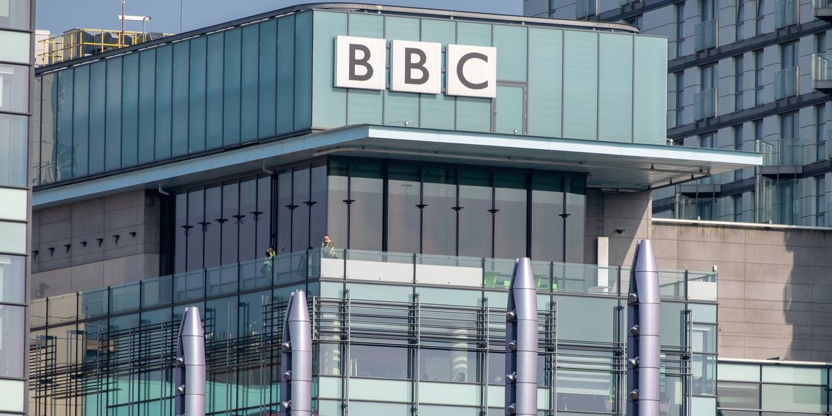 BBC charter to be taken out voter’s hands as Labour slam ‘exhausting culture war’ attacks BBC charter to be taken out voter’s hands as Labour slam ‘exhausting culture war’ attacks