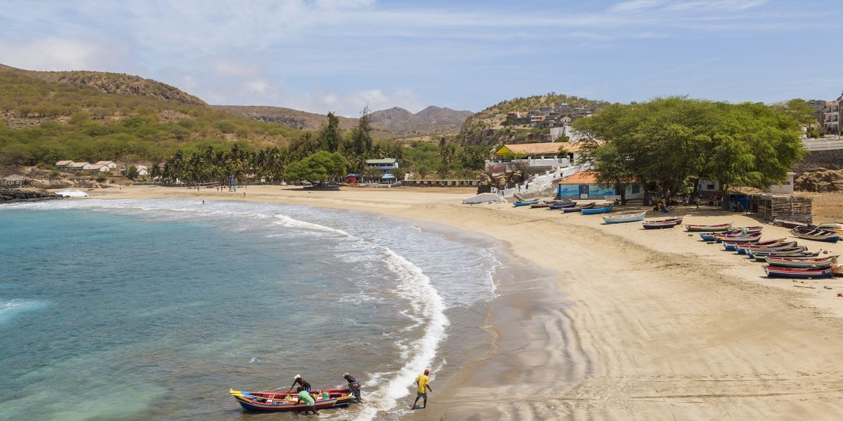 NextImg:'Not fit for a dog!' Family's luxury TUI holiday ruined by 'rancid' five-star hotel