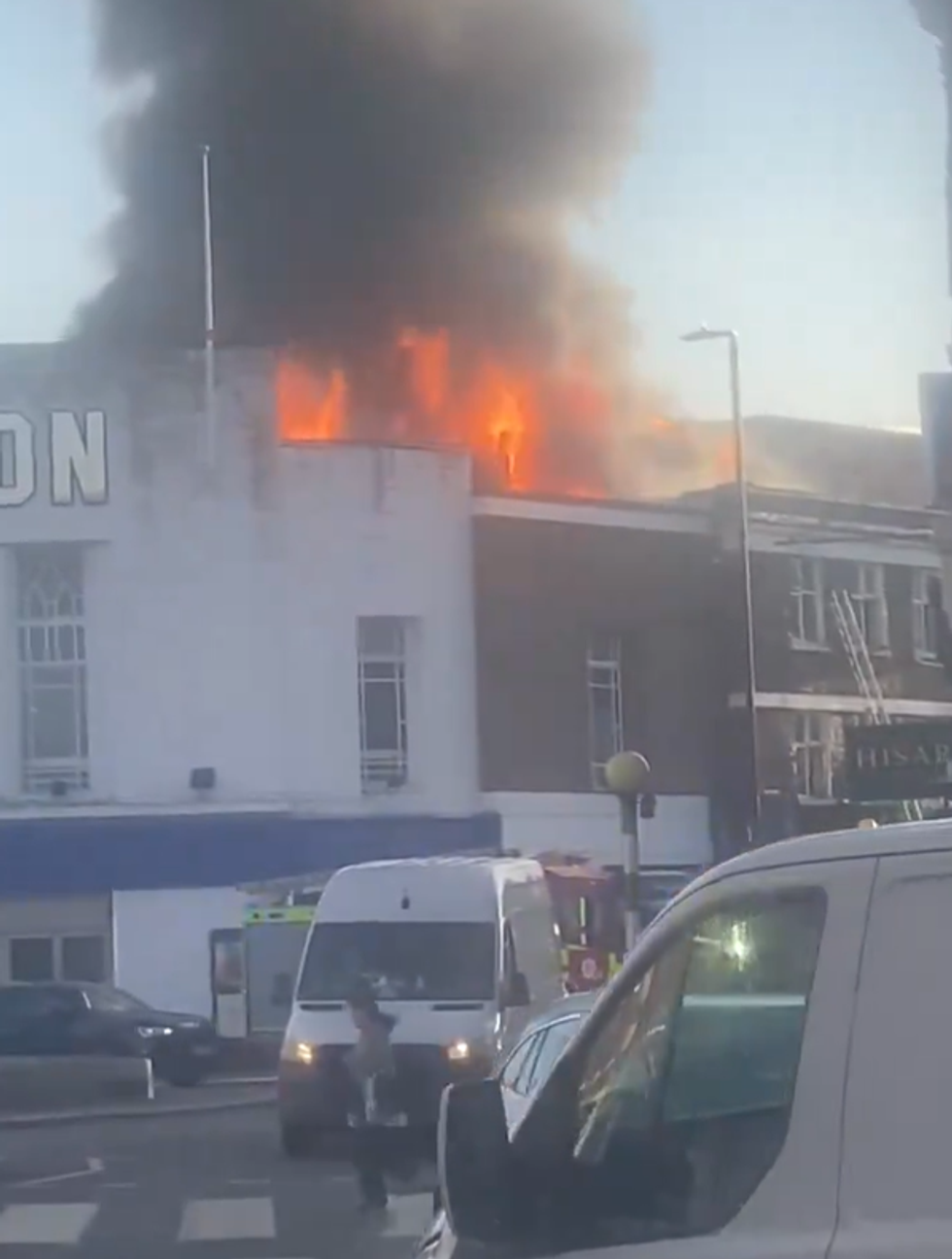 Beckenham fire: Ten fire engines and 70 firefighters rush to huge blaze near Odeon cinema