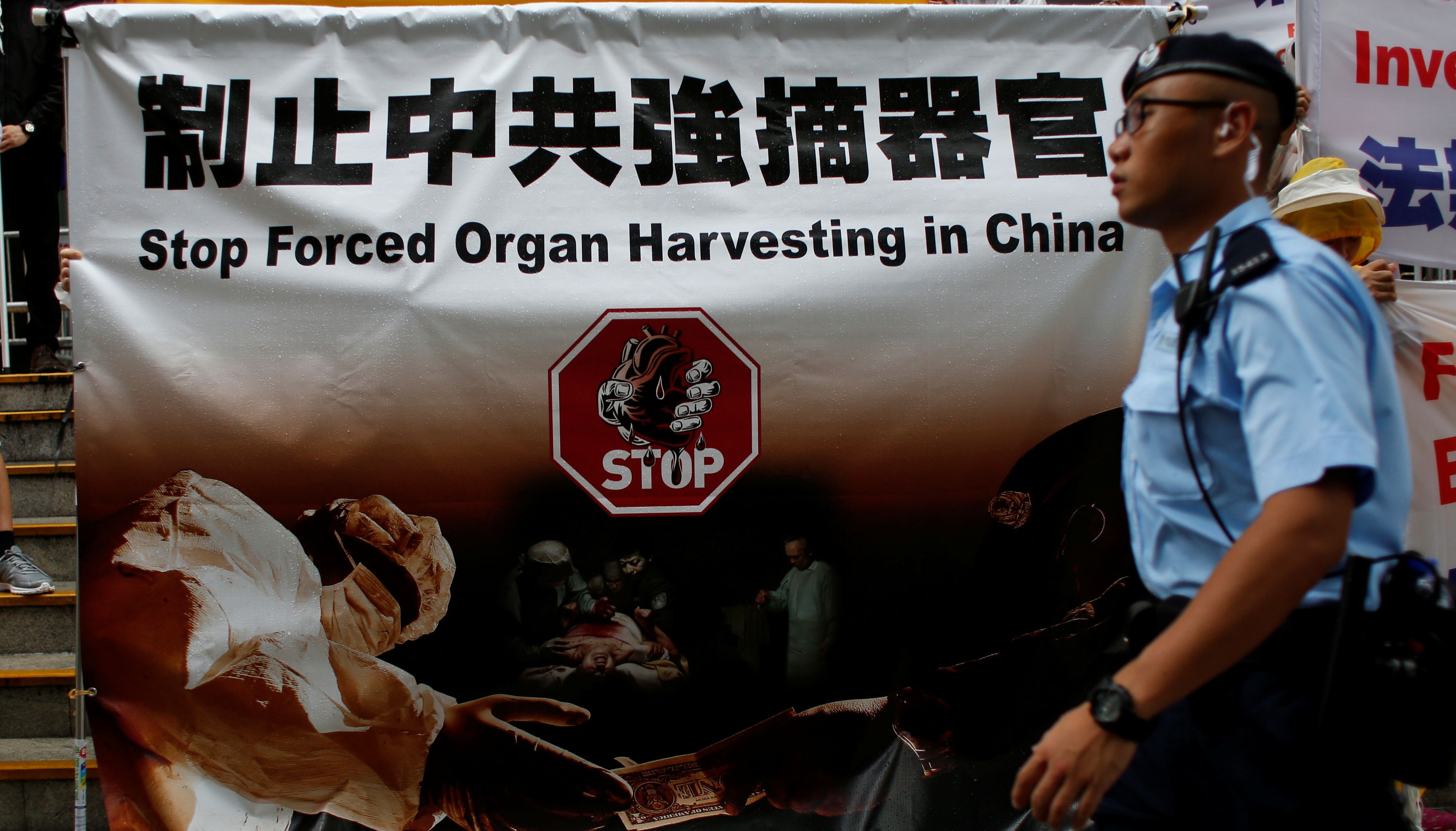 Beijing has repeatedly denied accusations by human rights researchers and scholars that it forcibly takes organs from prisoners of conscience and said it stopped using organs from executed prisoners in 2015. Picture taken August 18, 2016. REUTERS/Bobby Yip