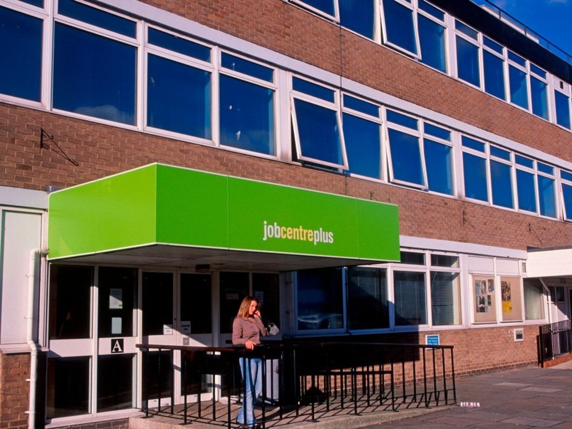 Benefits fraudster fined £30k after cashing in on jobseekers' allowance while failing to declare capital