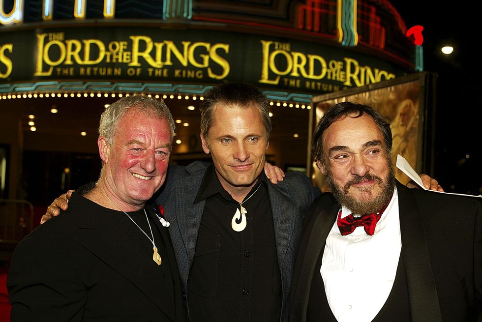 Bernard Hill, John Rhys-Davies and Viggo Mortensen pose at the premiere of The Lord of the Rings: The Return of the King