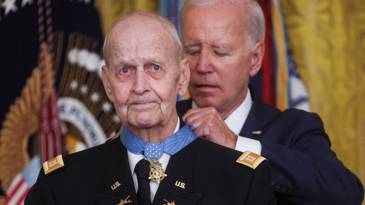 Biden awards Medal of Honor to Captain Larry Taylor