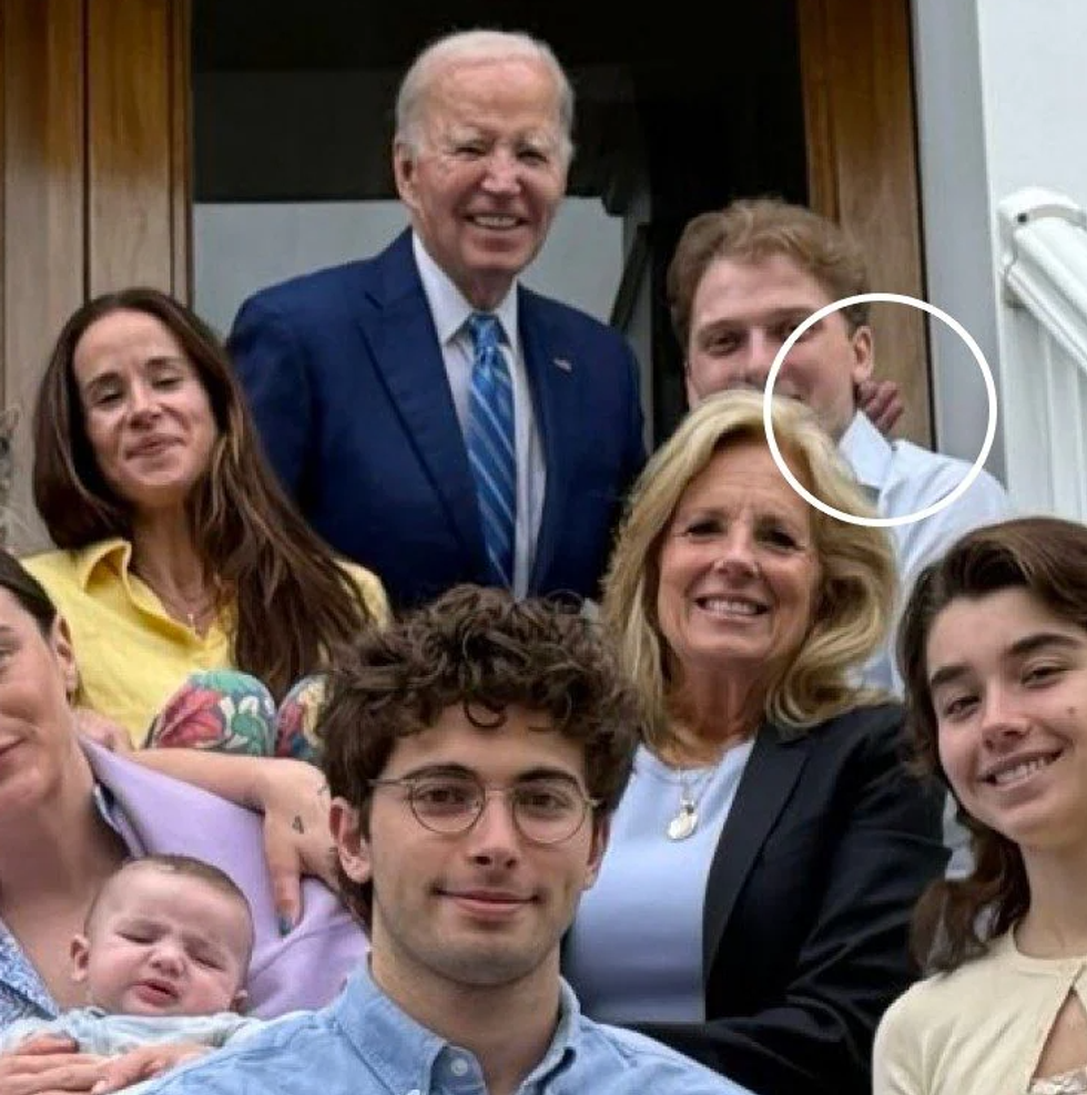 Biden photo Easter