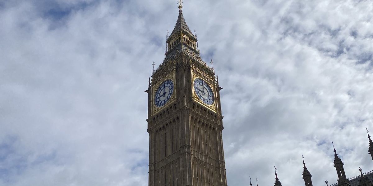 NextImg:Big Ben STOPS working and displays incorrect time despite £80m restoration work