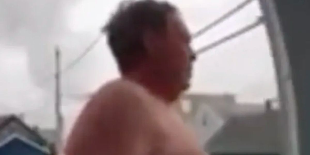 NextImg:Bill Belichick, 72, caught on camera leaving 24-year-old girlfriend's home amid NFL break