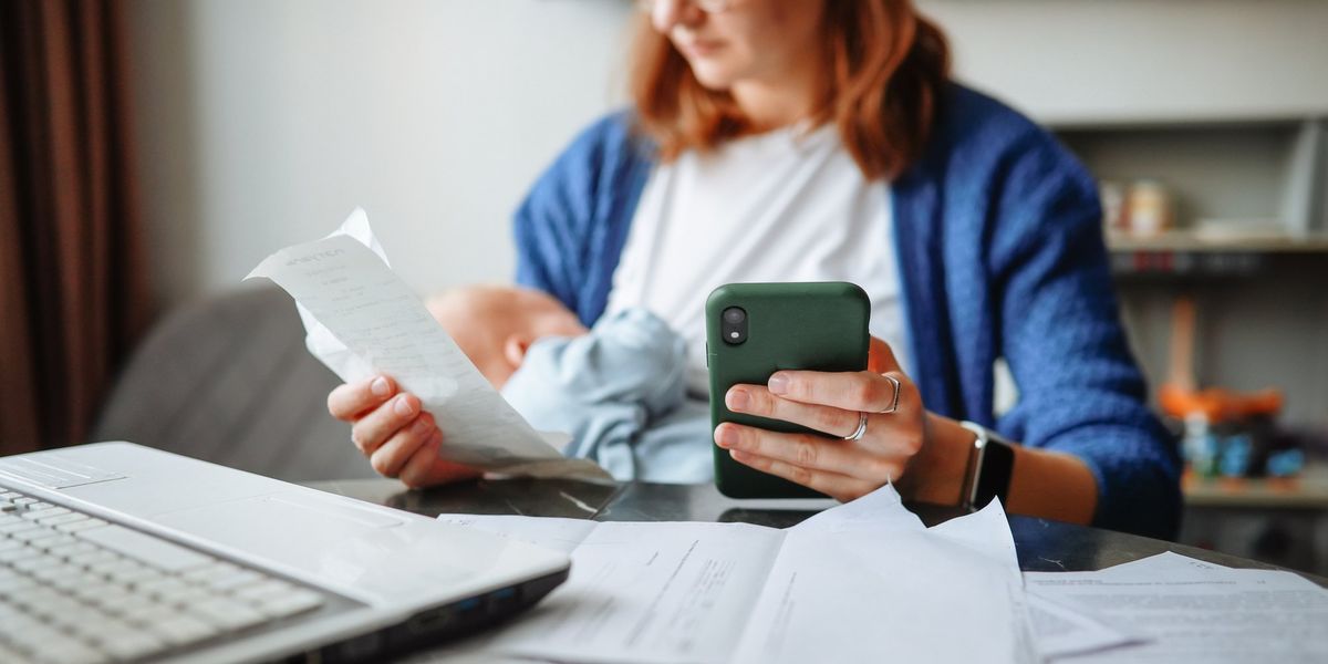 Unemployment falls to 4.9% but hiring slowdown raises ‘stagflation’ risk for British economy Unemployment falls to 4.9% but hiring slowdown raises ‘stagflation’ risk for British economy