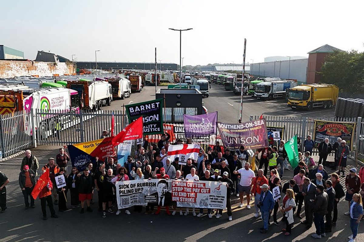 Birmingham bin strike picket