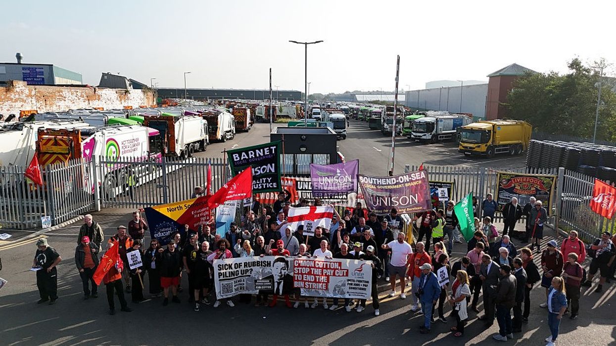 Birmingham bin strike picket