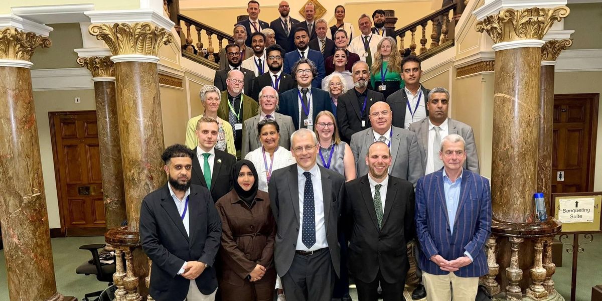 Birmingham elects Liberal Democrat to lead council as smallest group takes control
