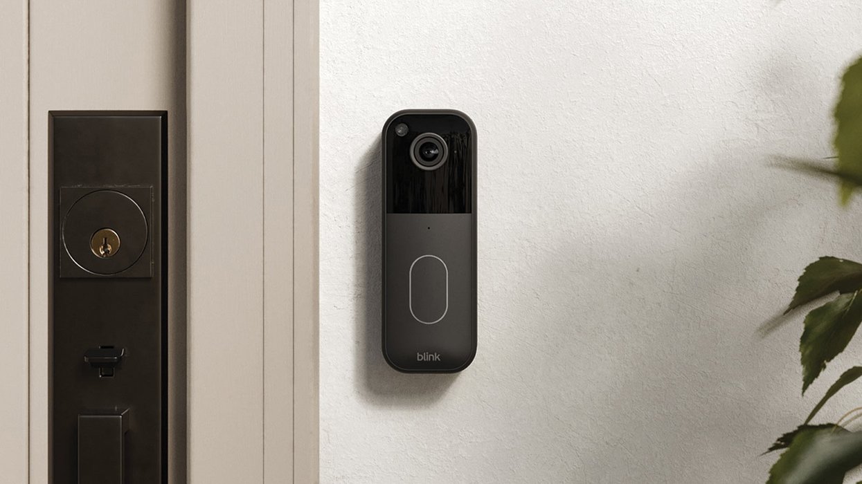 Blink second generation door bell on wall