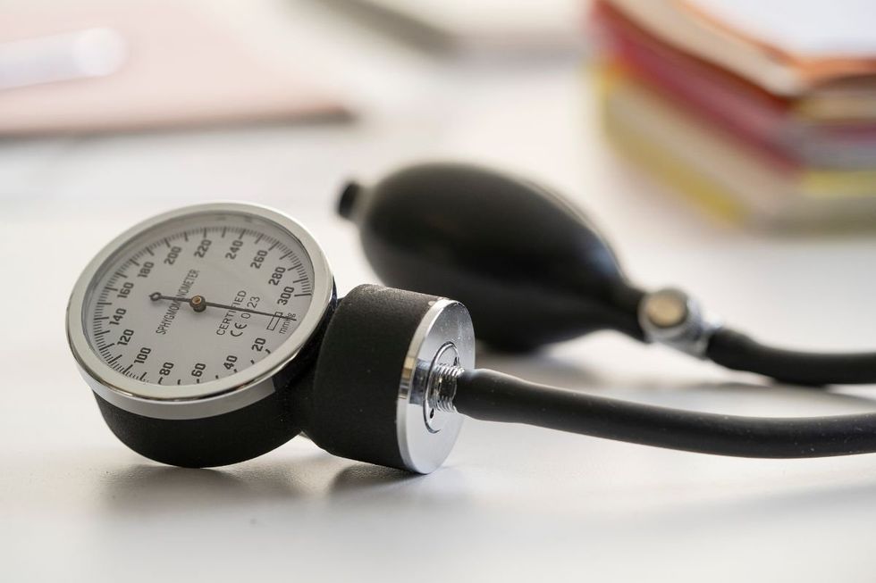 BLOOD PRESSURE MONITOR