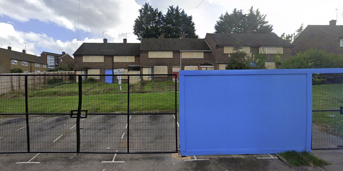 NextImg:'It's too scary!' Crime-ridden neighbourhood deserted as empty properties set for 'demolition'