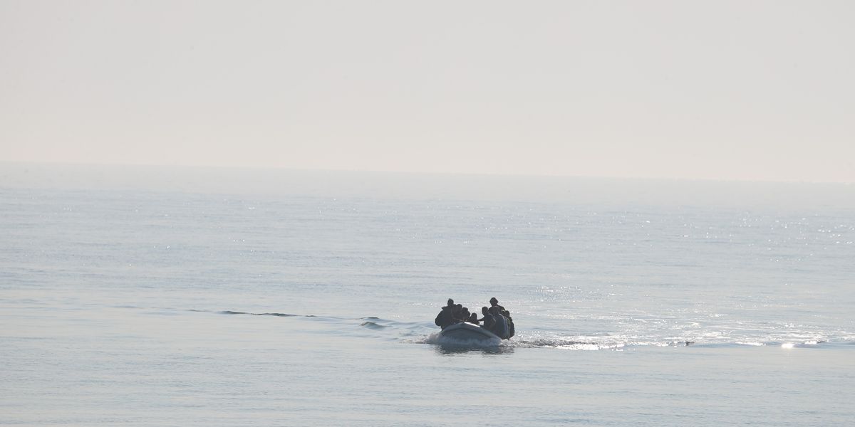 NextImg:Ukrainian refugee fleeing UK police tried to cross Channel in kayak