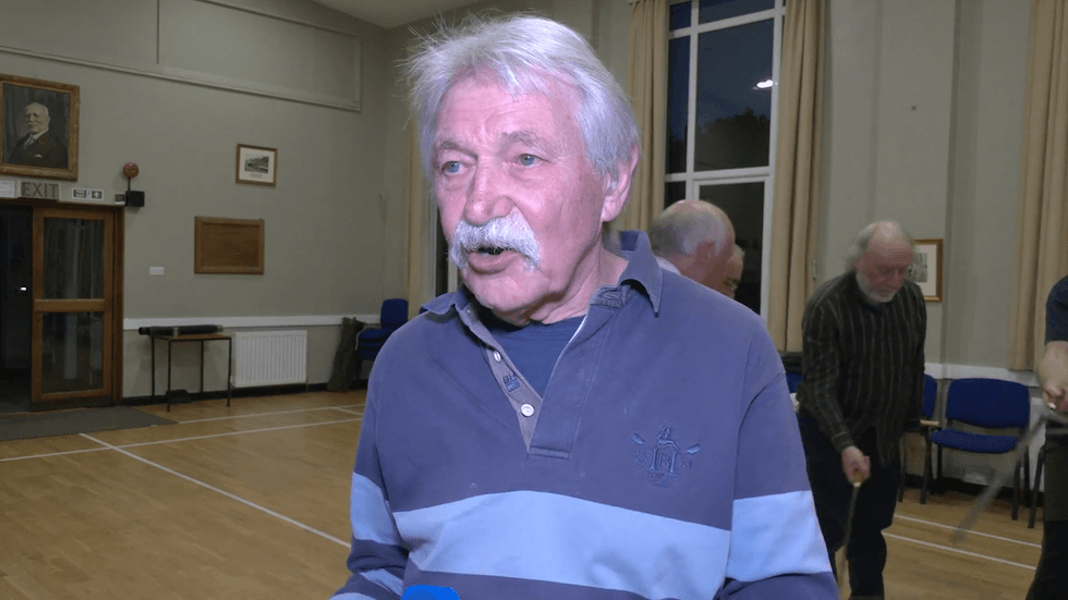 Bob Carter é Bagman (secretário) de Great Yorkshire Morris.