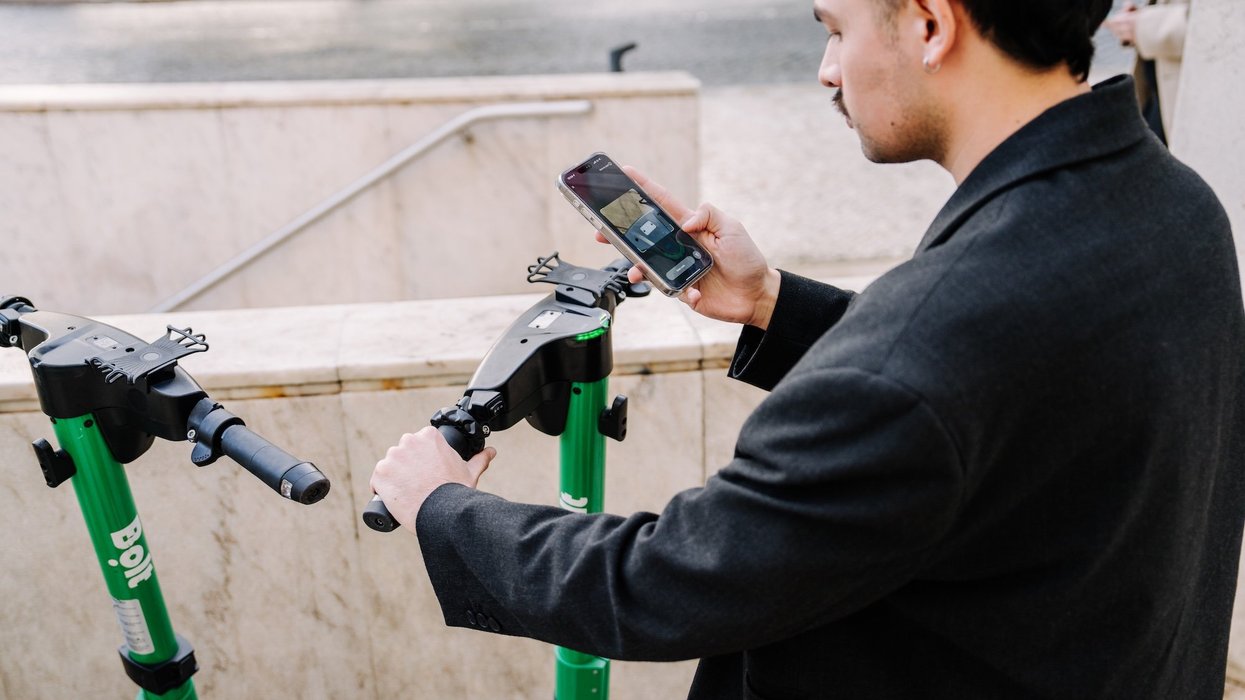 Bolt e-scooter parking