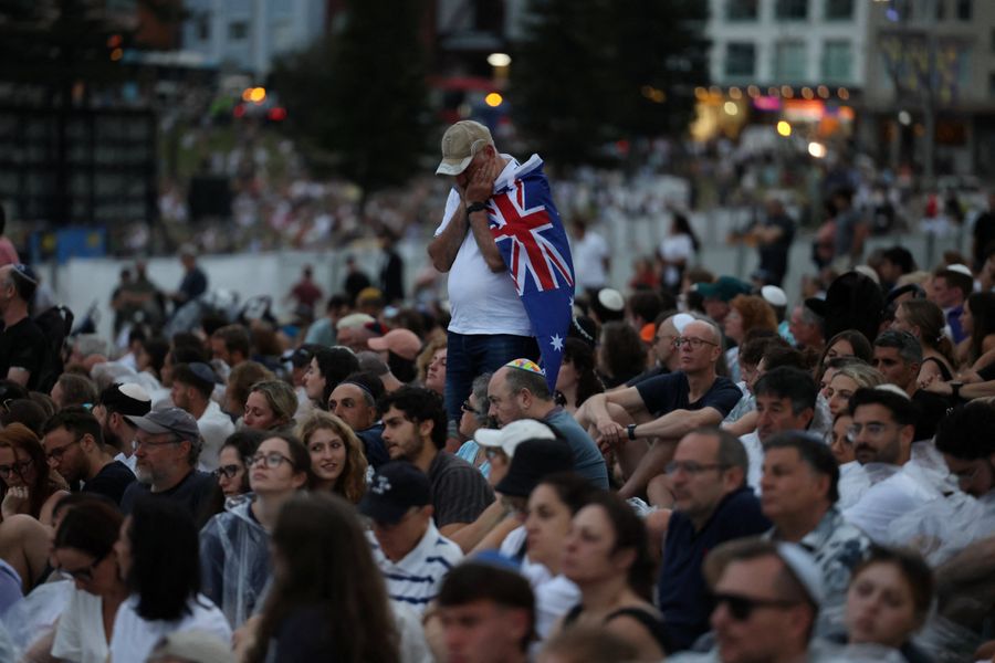 Bondi Beach vigil