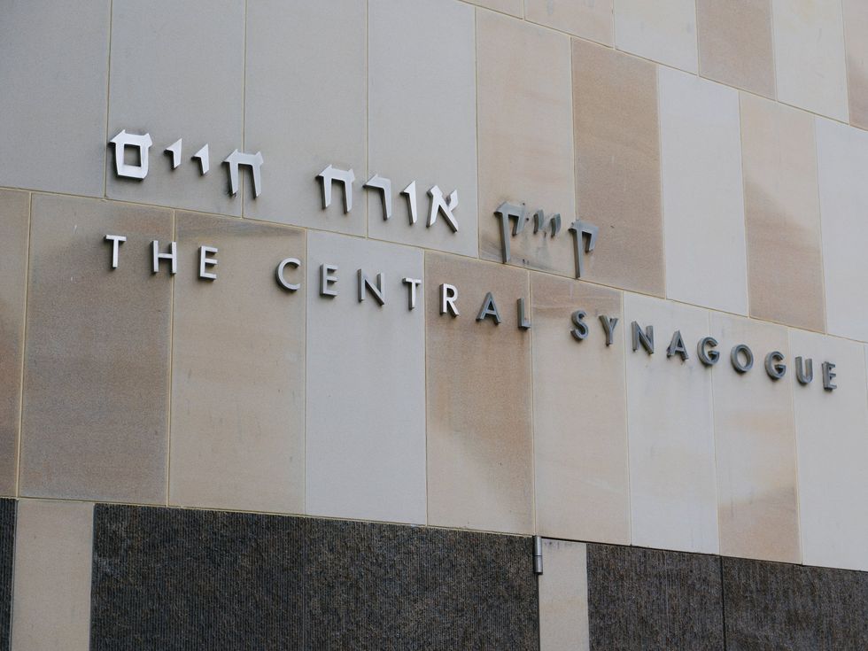 Mesquita Central de Bond