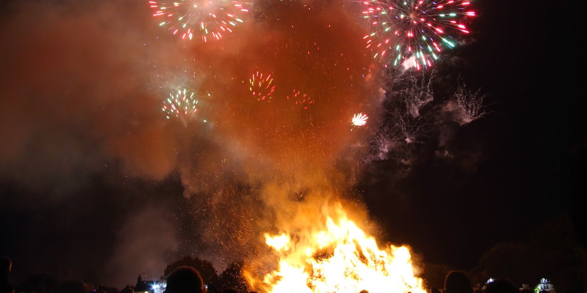 NextImg:Oxford's traditional bonfire display cancelled after neighbours complained about smoke