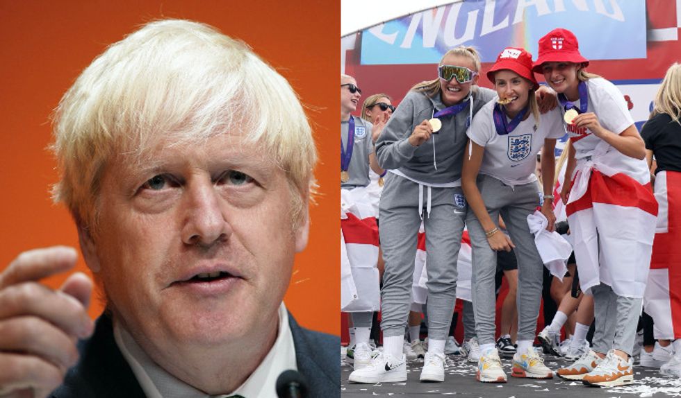 Boris Johnson and members of the England Lionesses squad