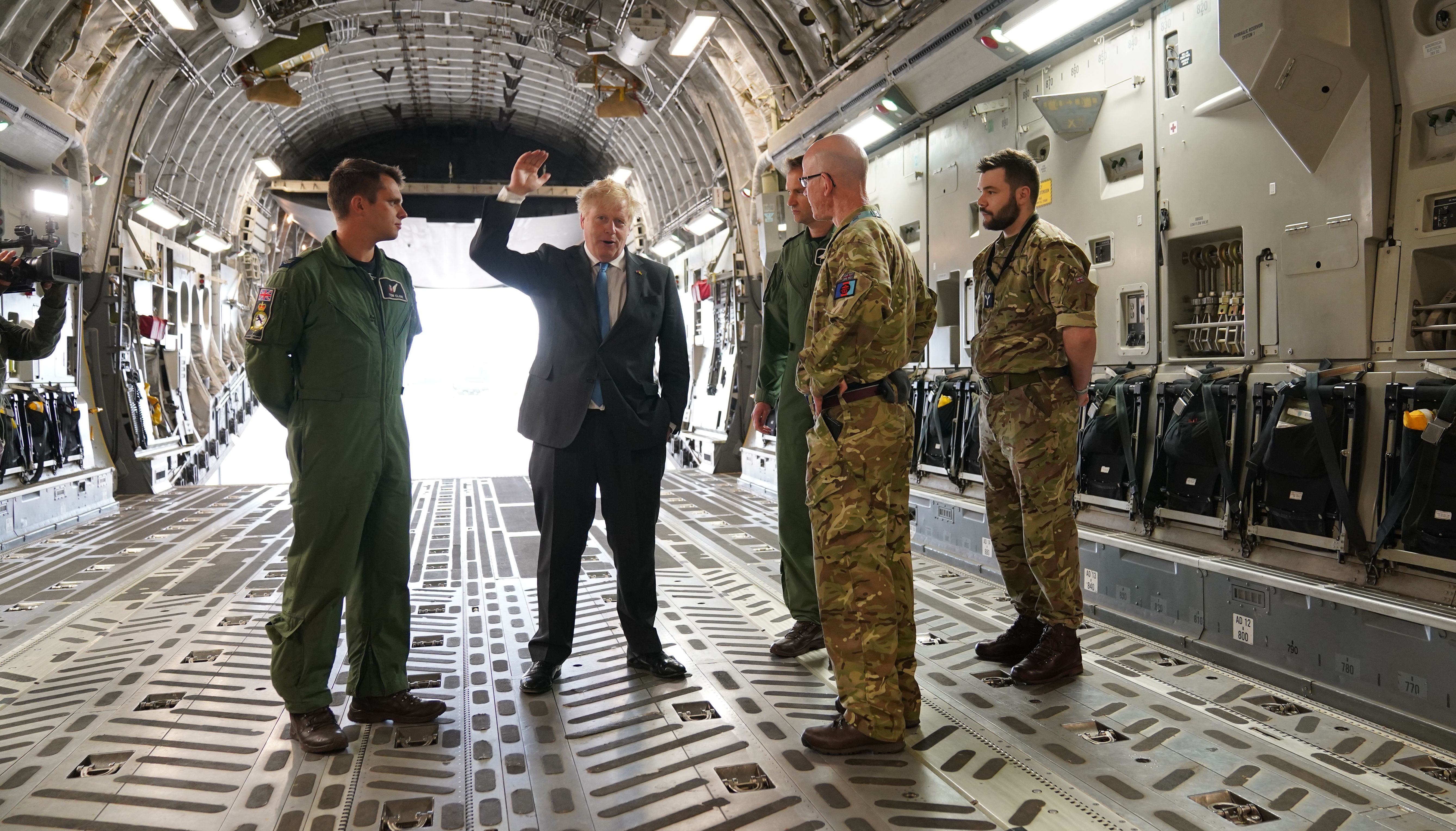 Boris Johnson warns \u2018we need to steel ourselves for long war\u2019 in Ukraine
