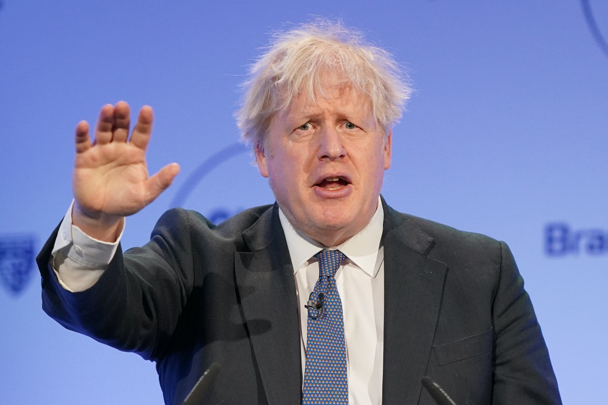 Boris Johnson Partygate: Former Prime Minister launches fightback to ...