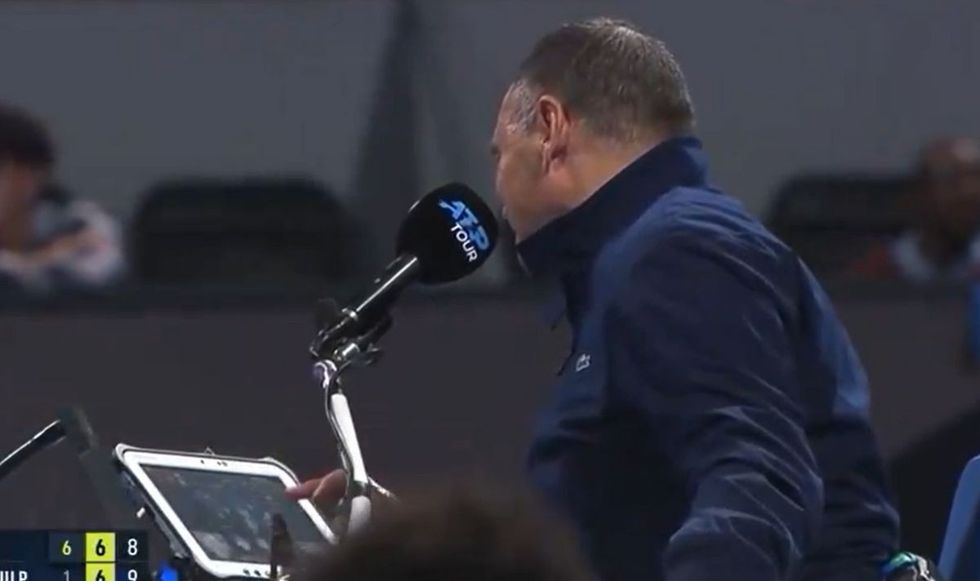 Botic van de Zandschulp  was punished by chair umpire Mohamed Lahyani