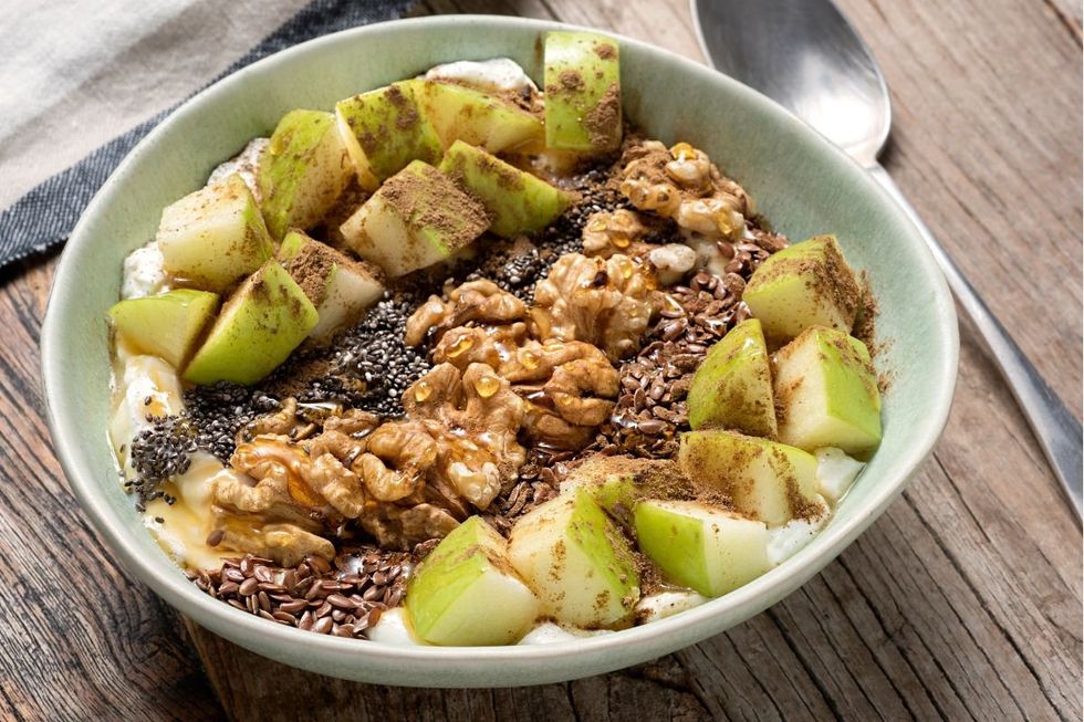 BOWL OF FRUIT AND OATS