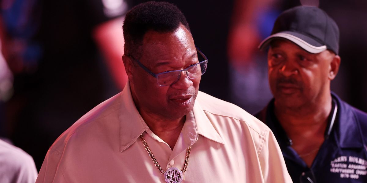 NextImg:Larry Holmes makes feelings clear on Mike Tyson's legacy if he loses Jake Paul boxing fight